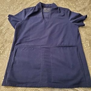 FIGS #1 LIMITED EDITION EUC NAVY BANEPA TOP